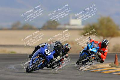 media/Dec-17-2022-SoCal Trackdays (Sat) [[224abd9271]]/Turn 15 (155pm)/